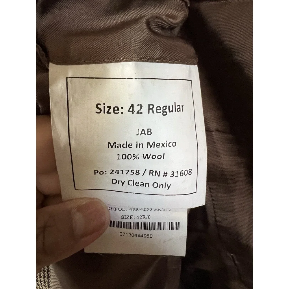 Jos A‎ Banks Brown and Tan Suit Jacket/ Sport Coat Men's Reg 42